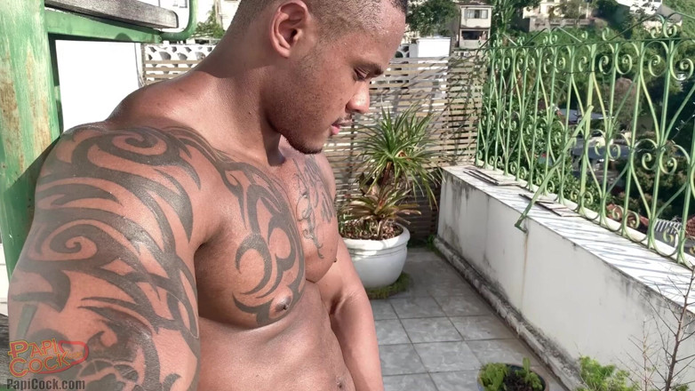 Papi Cock: Avassalador