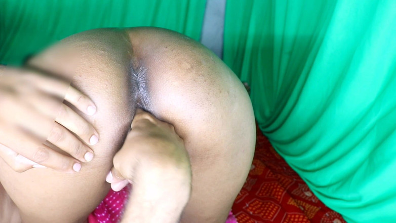 Rakul008: Bini desi menikmati jilat pepek dan menghisap batang dan mengongkek...