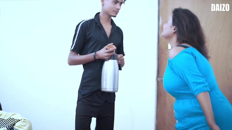 AlexDaizo: बड़े स्तन चूसना और डॉगी स्टाइल में उसकी गांड चोदी