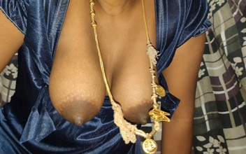 Yourlaxmi: Soție indiancă sexy cu țâțe mari futută