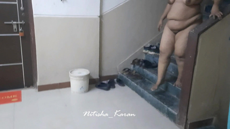 Karan Nitisha: di dalam kereta saat lagi goa