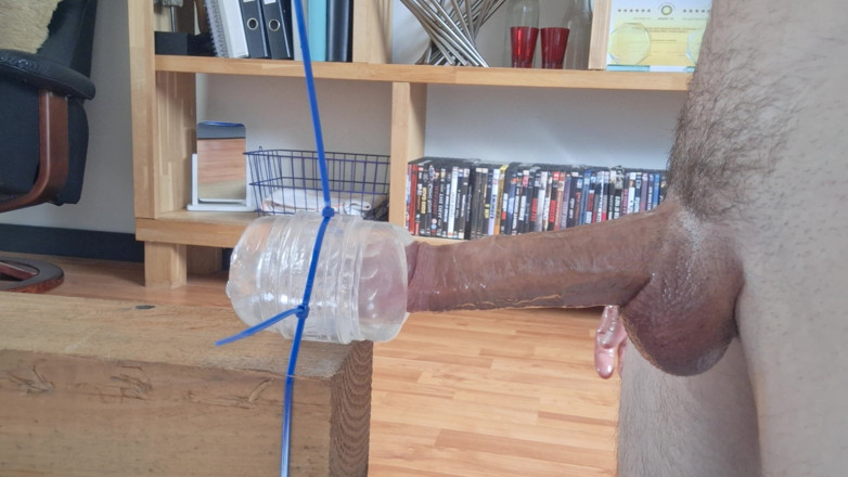 SteveSmokeHolland: Fleshlight baise n° 11, suceuse vibrante