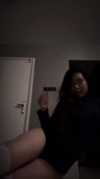 Lucruri atractive ascunse în spatele videoclipurilor sexy de dans