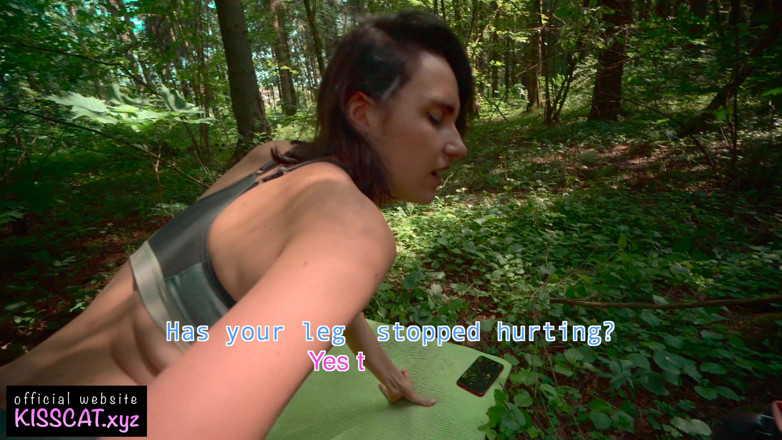 KissCat: Latihan remaja seksi di hutan dengan menghisap dan menunggang di...
