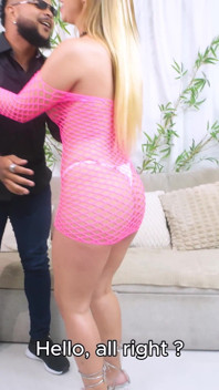 Helen Star - Nouă model braziliană care face primul ei DP cu 2 penisuri mari
