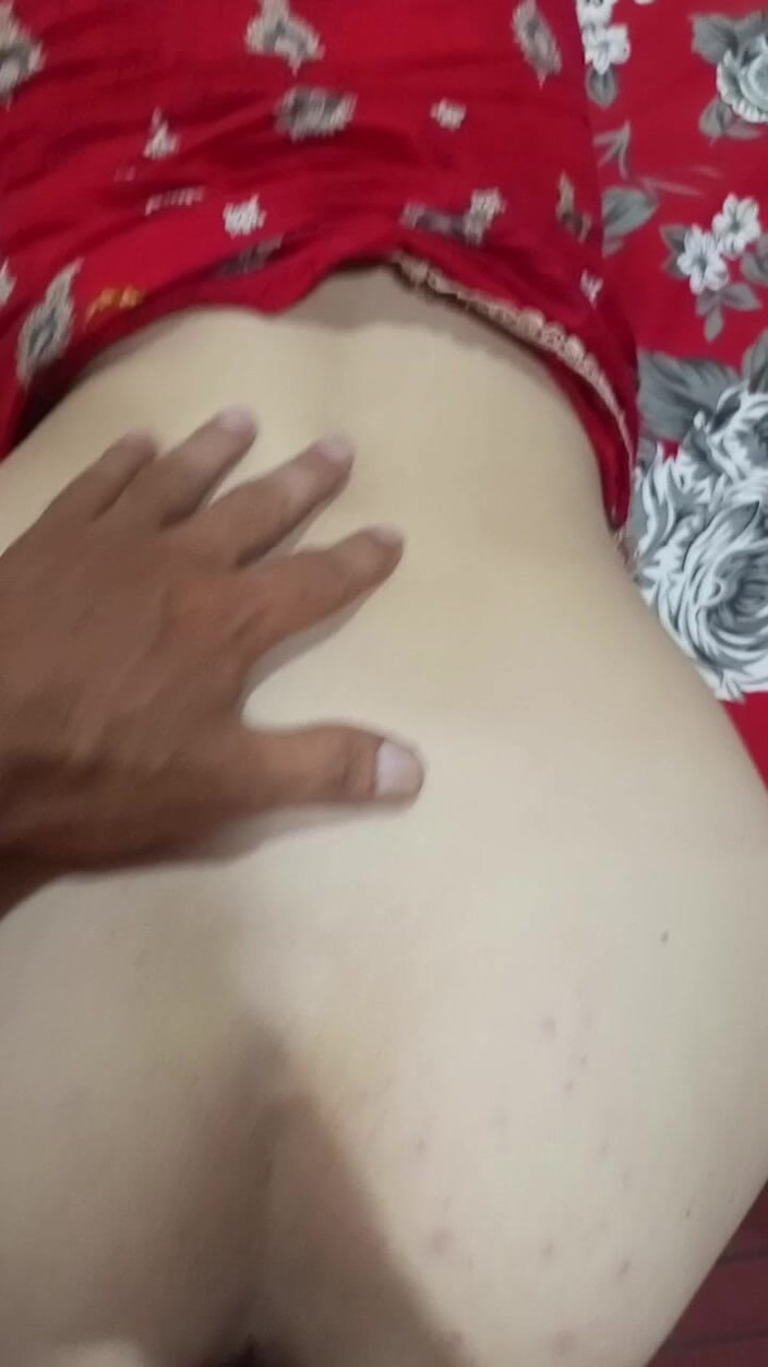 Akashamunir: Đụ vợ tôi trên giường