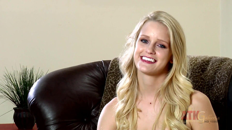 ATK Fans (Solo): Blonde beauty Megan Brown dildoing her cunt