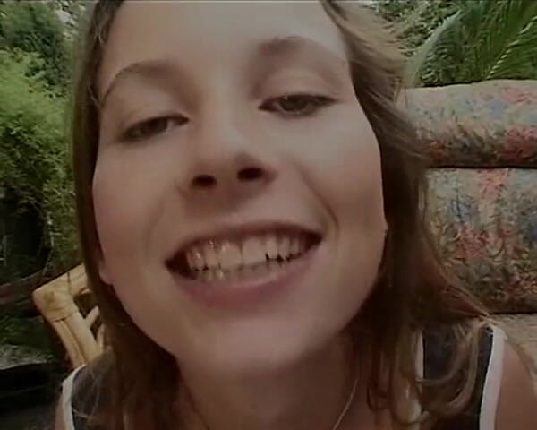 Filles Francaises: Remaja Perancis kena bermain dengan beberapa zakar pada masa yang...