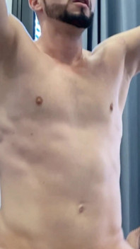 戴绿帽子的丈夫自慰并看着我操他的亚洲妻子