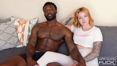 ब्रेंडन लेन और हाले तूफान पूरे घर में चुदाई करते हैं!