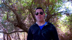 DARVASEX: Nejžhavější scéna kočičky - 1 blonďatá teenagerka šuká se dvěma na poli