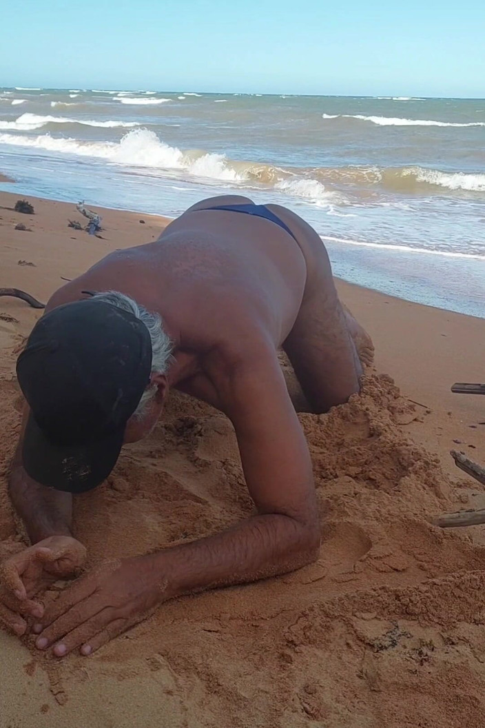 Ladysilvas: Ladysilva v bikinách na pláži, jaký sexy zadek