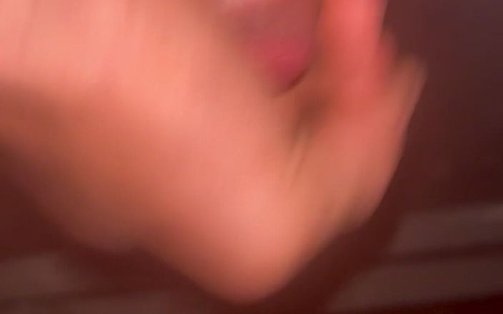 Quan Vietnam 18: 若いベトナムの男の子マスターベートとザーメン