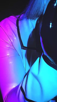 Tôn thờ găng tay latex
