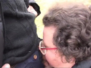 Out Sexxx: Min mormor ger mig ett avsugning i en park!