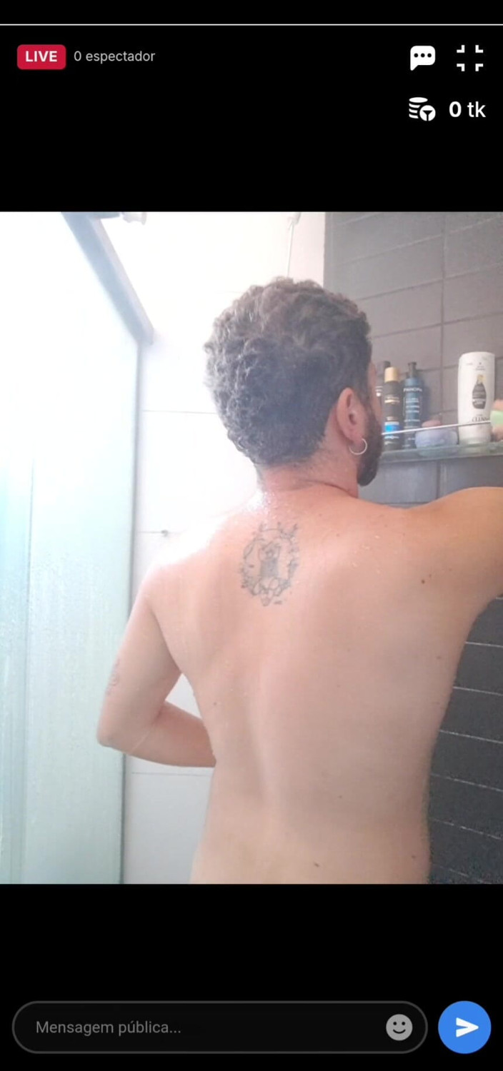 Marcosninfo: J’ai fait mon premier live stream sous la douche et...
