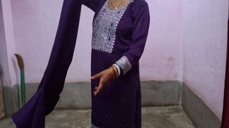 Sumaj: Hot Indian XXX Maid Full Fuck
