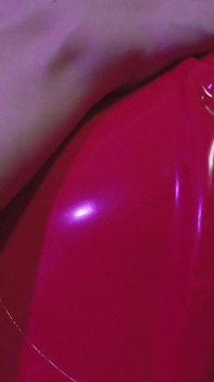 Dominatrix eva lateks fetiş kadın egemenliği sahibe kırmızı kauçuk solo çoraplı büyük götlü orta yaşlı seksi orta yaşlı seksi ateşli topuklu külot bdsm