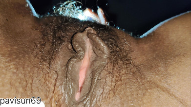 Pavi sun: India comiendo coño