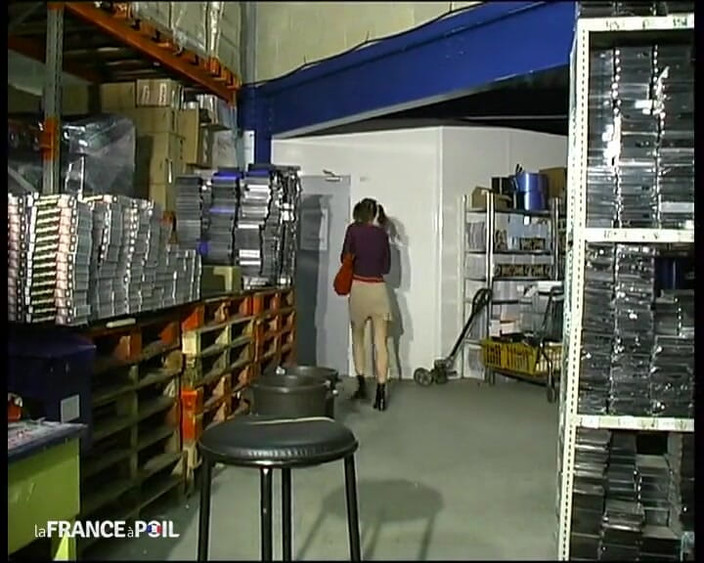 French Family Secrets: Sekreterare.