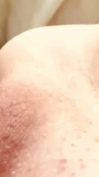 一边想着你一边抚摸我湿润的阴户