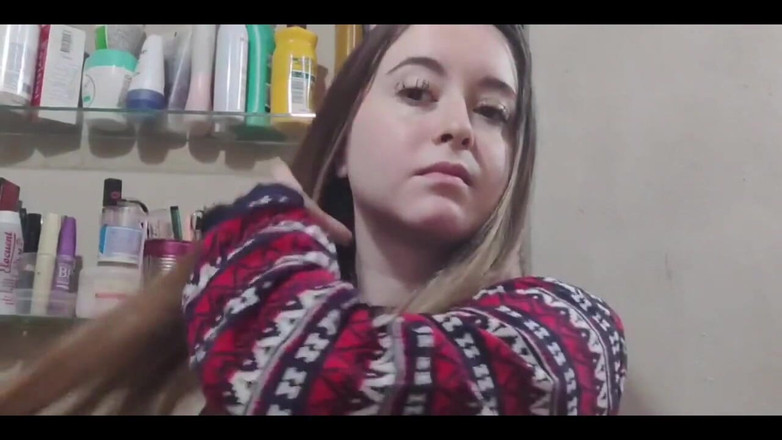 RavenHearth666VIP: Menyikat dan mendetang rambutku