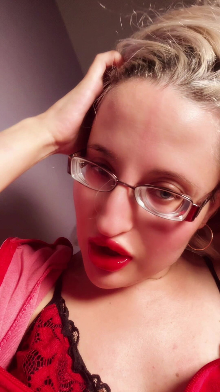 FinDom Goaldigger: Perfect Lips, rote lippen glossen, Lippenstift-fetisch, Findom Torwart Lippen Sucht