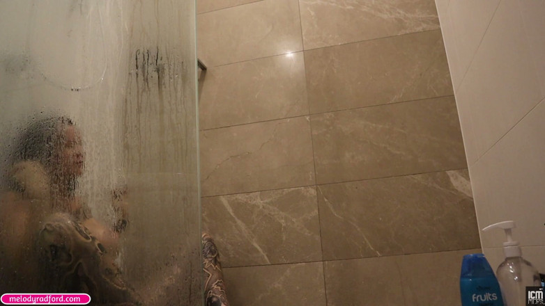 Melody Radford: Live Cam Girl Shower Time