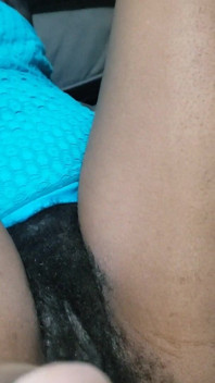 Hot ebano miLF con grandi curve - corpo spesso, sicurezza naturale, fascino di grande culo