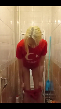 I Decided to Make a Video for You of Me Peeing in a Squat Before I Go to Bed. Sweet Dreams, My Sweetie!
