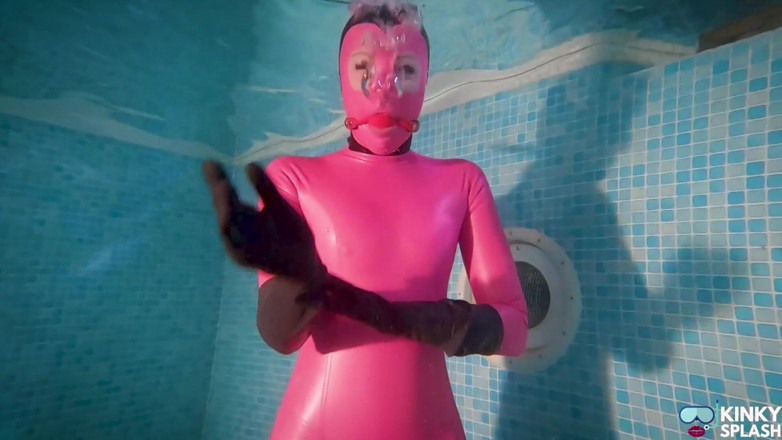 UKCuteGirl Lucy Lauren: Hooded Latex Slave Weighted Underwater Control