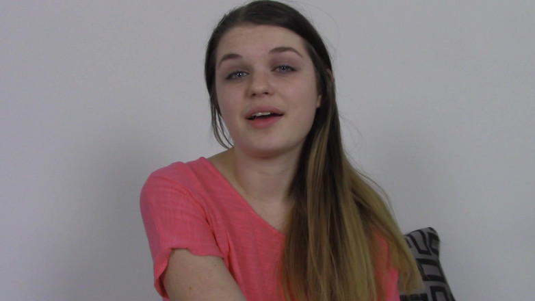 Fuzzy peach productions: Anastasia Rose'un oynadığı mastürbasyonla azdırıyor