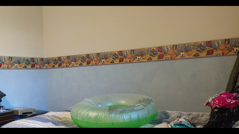 Floatie Boy: Kouření, hraní a honění s mojí nafukovací plaveckou sbírkou