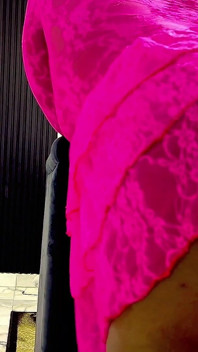 Casalinga tradisce; La casalinga scoppiata ha solo bisogno di un grosso cazzo per riempire il suo grosso culo figa gocciolante bagnata
