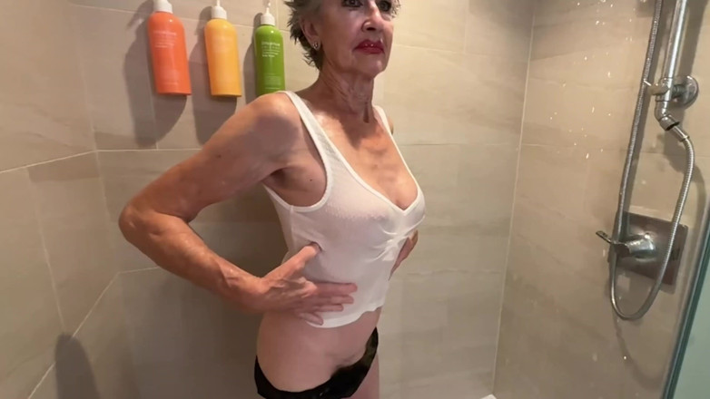 FromThisNight: In Our Waikiki Hotel -- Suspenders, Sunset, and Slow-mo Shower