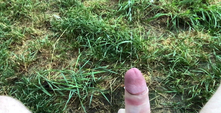 JohannWood: Užijte si toto slowmo. Zítra přijde krátký BJ klip :d