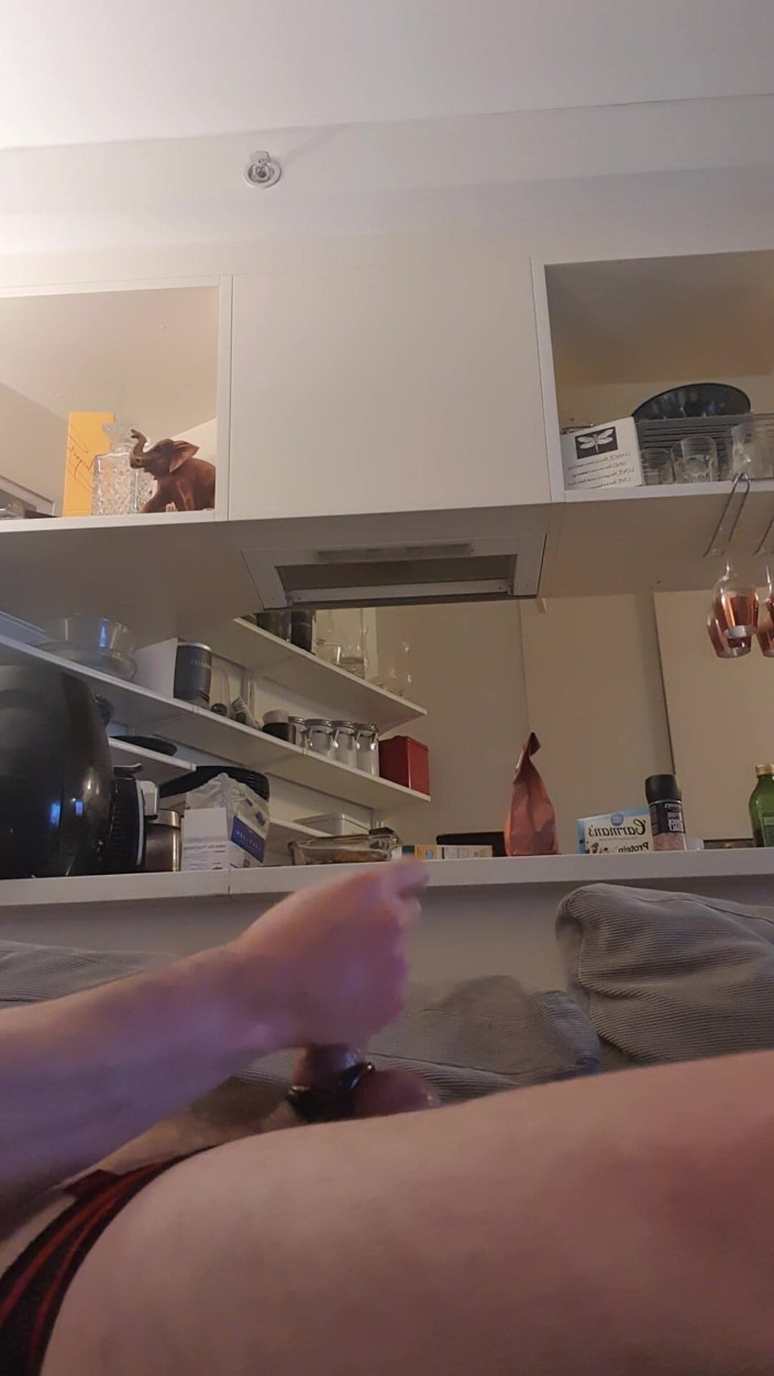 axhyt92: Masturbazione a casa
