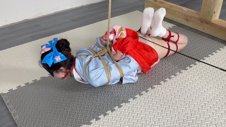 Yanmou: De climax-versie van het dragen van een kimono op een...