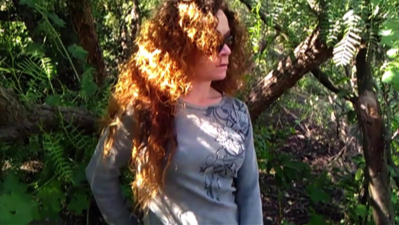 Shaundam: Sání černého ptáka v křoví