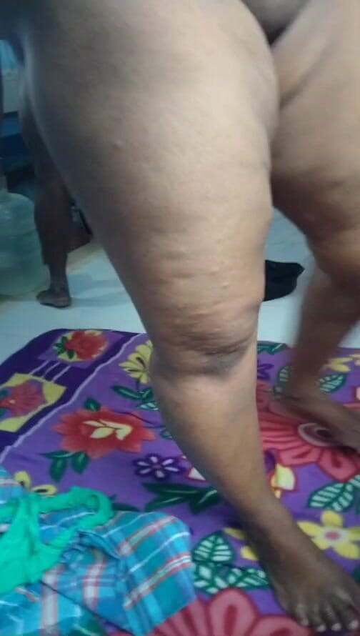 Benita sweety: Горячий минет тетушки дези