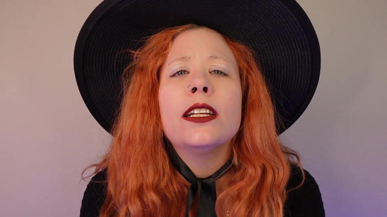 Deanna deadly: 전 여친의 저주가 당신을 여자 성 변혁으로 바꾼다