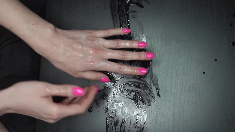 Homemade_Handjob: Pancutan mani di jari
