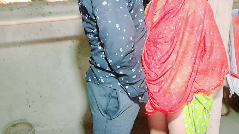 Trilokinath: Bhabhi nóng bỏng gợi cảm làm dịu cơn khát âm hộ...