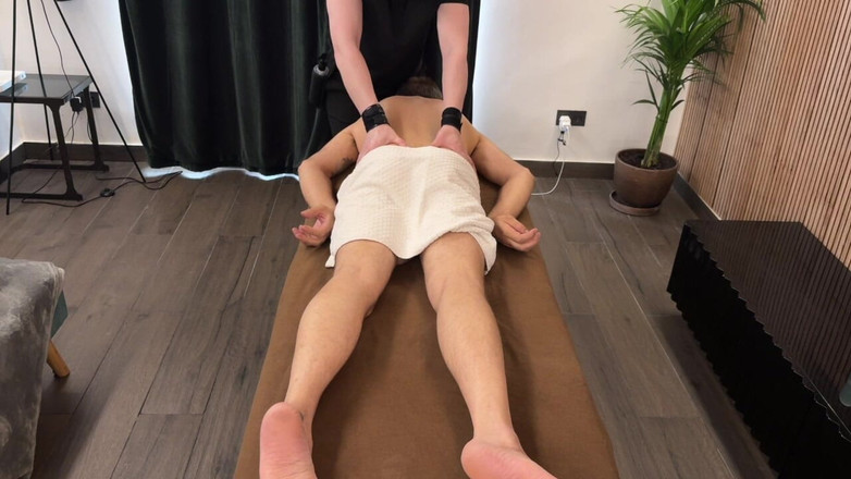 Monster Dick Hunters: De smaak van massages te pakken krijgen