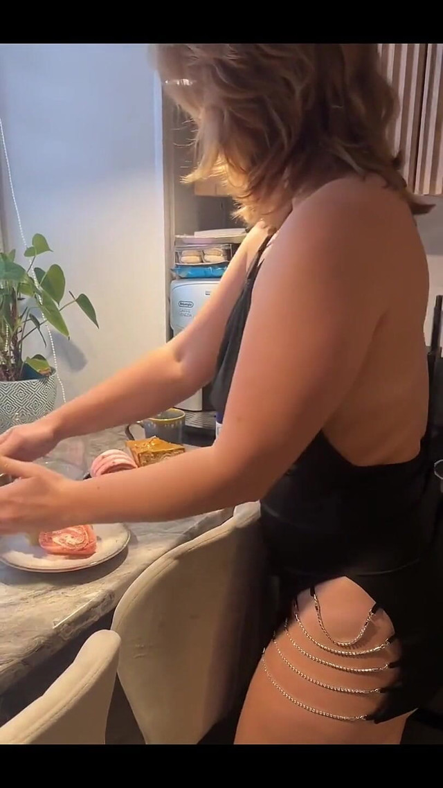 719528621500280834.mp4 (Flaming Fox)