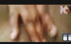 Me and my new slut: Она кончает во время мастурбации на видеозвонке, смотреть полное видео здесь