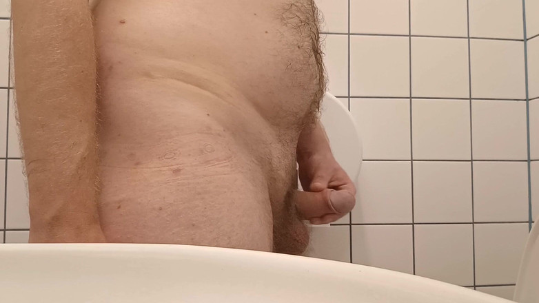 Ed Eden: Toaleta publiczna 5
