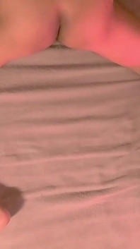 Makura Menari dengan Bantal