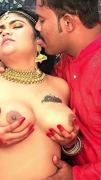 Pyasi Dulhan face sex dur cu soțul