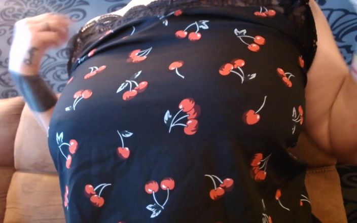 Abby Anna: Göğüs dekoltesi seksi büyük zıplayan memeler